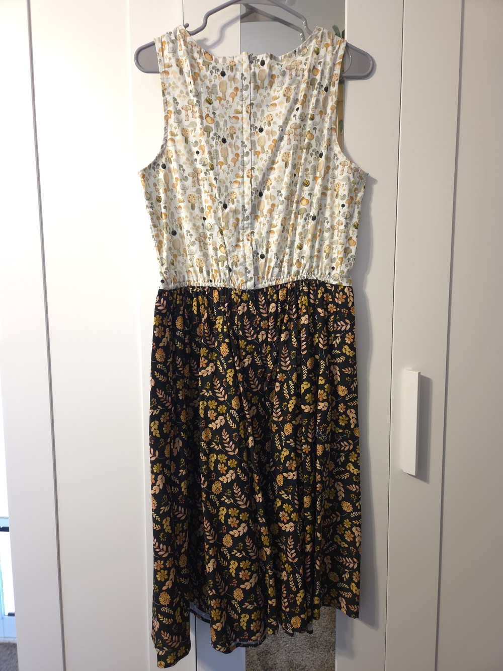 Retrolicious Mushroom Snails Fall Leaves Twofer Women's Dress XL NWT - Picture 2 of 7